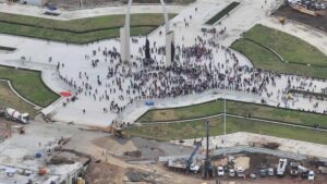 Manifestación concluye sin incidentes; tránsito se vio afectado en el entorno de la Plaza de la Bandera