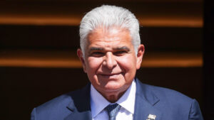 Panamá sale de ‘lista negra’ de la Unión Europea